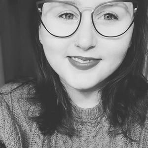 Meet your Posher, Joelle